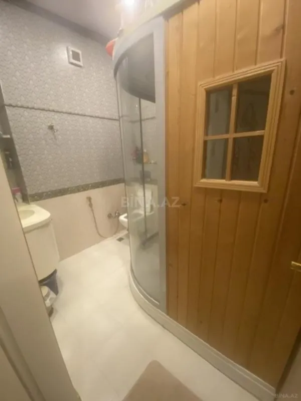 Satılır 3 otaqlı mənzil 136 m²