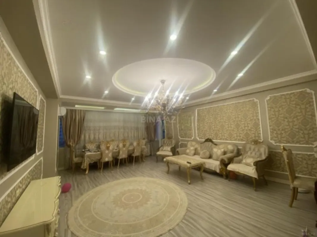 Satılır 3 otaqlı mənzil 136 m²