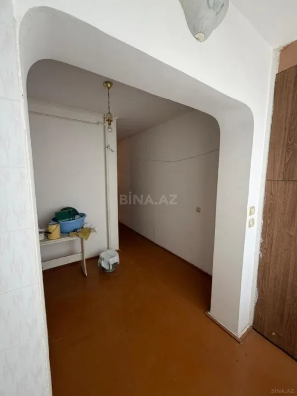 Satılır 4 otaqlı mənzil 110 m²