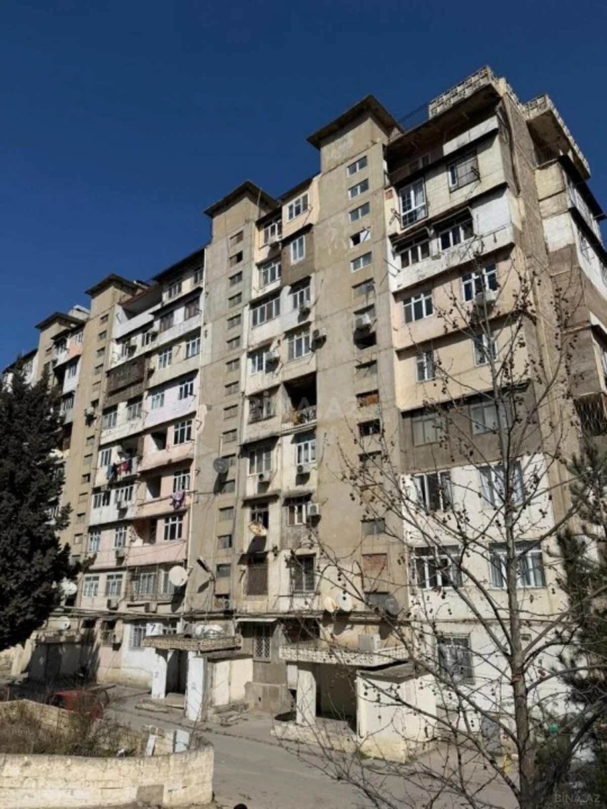 Satılır 4 otaqlı mənzil 110 m²