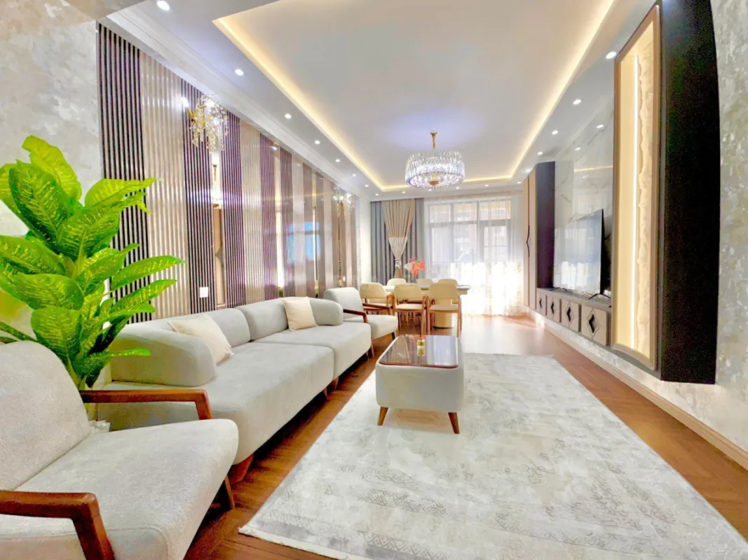 Satılır 3 otaqlı mənzil 127 m²