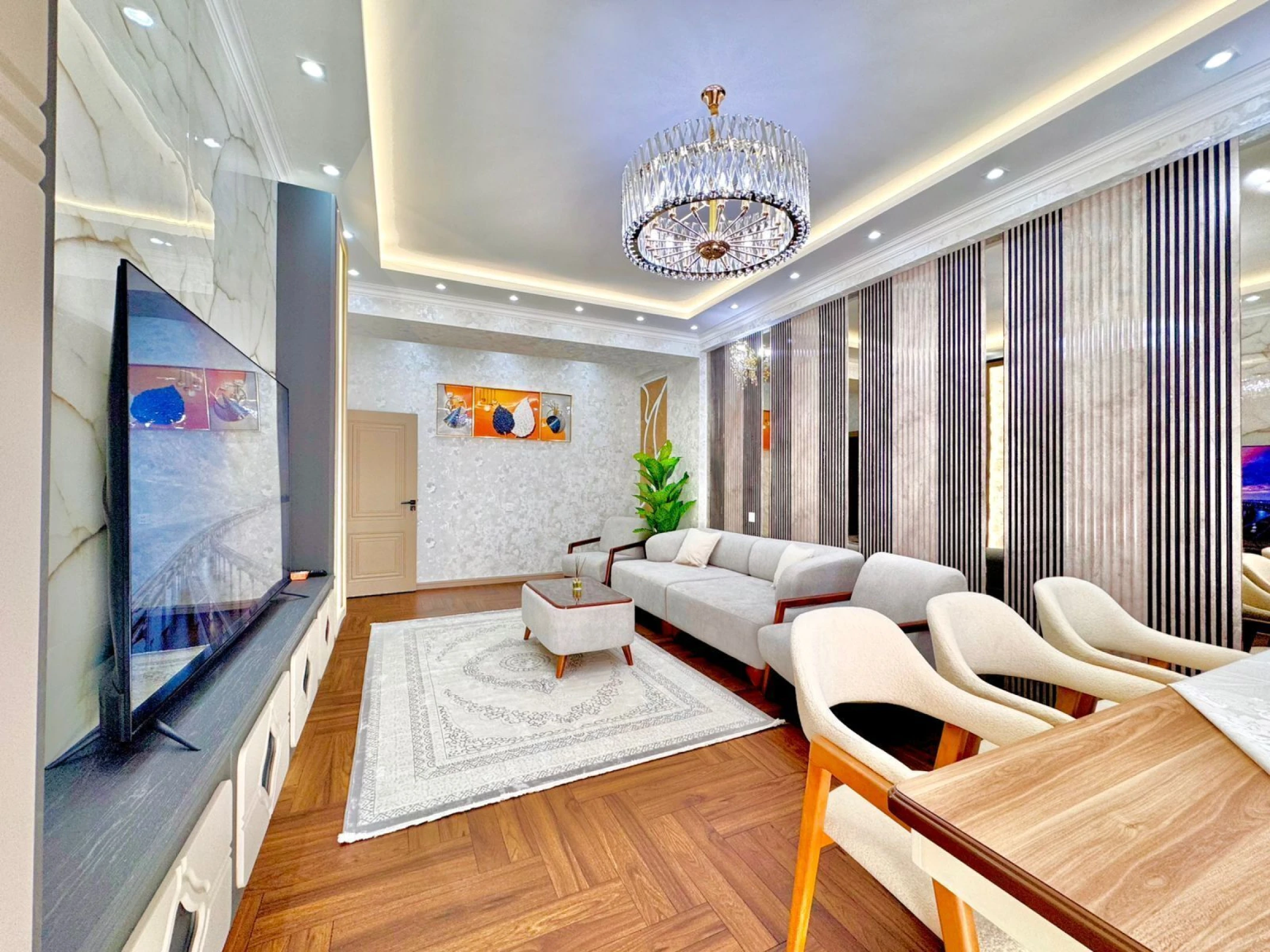 Satılır 3 otaqlı mənzil 127 m²