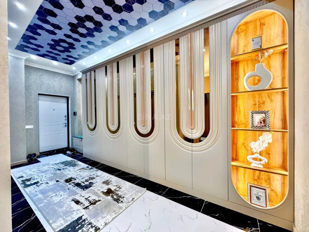 Satılır 3 otaqlı mənzil 127 m²