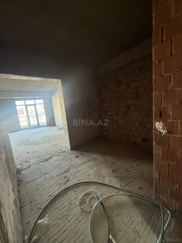 Satılır 2 otaqlı mənzil 72.4 m²