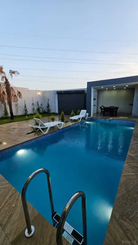 Satılır 4 otaqlı həyət evi 102 m²