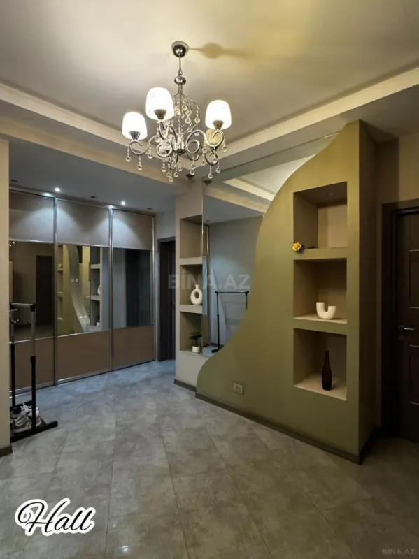 Kirayə verilir 4 otaqlı mənzil 150 m²