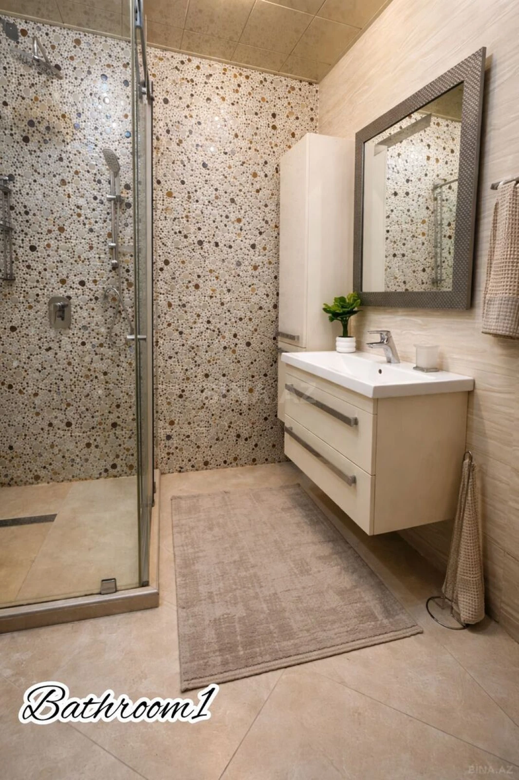 Kirayə verilir 4 otaqlı mənzil 150 m²