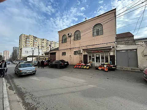 Kirayə verilir obyekt 600 m² — Bakı, İnşaatçılar 600.00 m²