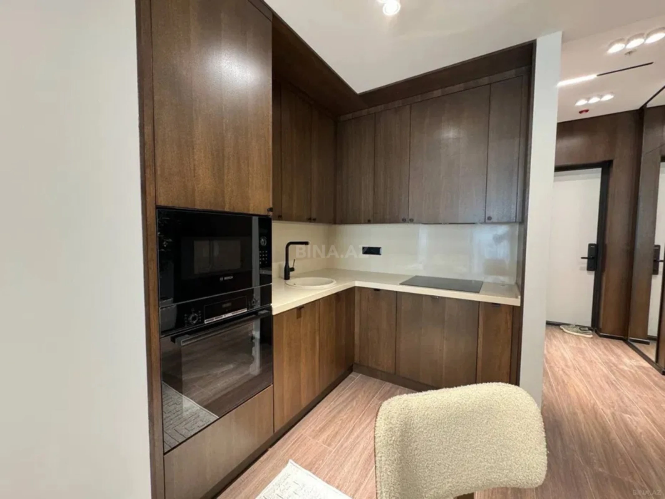 Kirayə verilir 3 otaqlı mənzil 120 m²