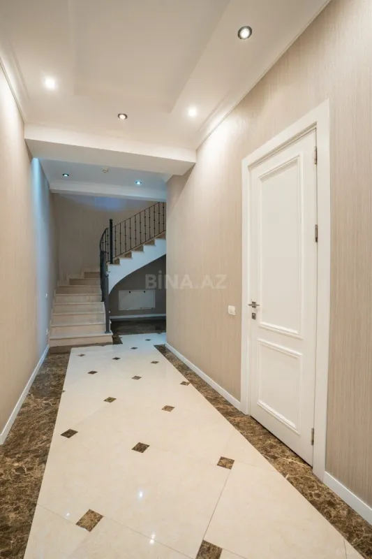 Kirayə verilir 6 otaqlı mənzil 370 m²