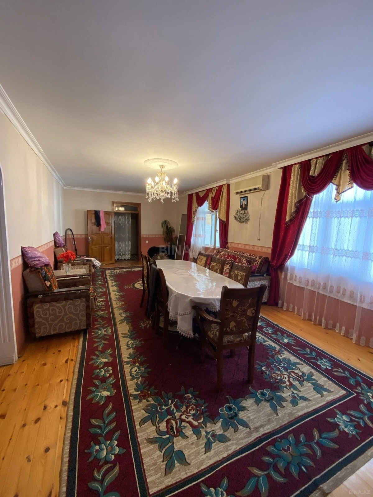 Satılır 5 otaqlı həyət evi 150 m²