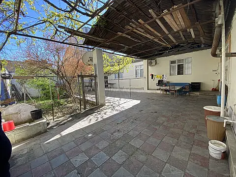 Satılır 5 otaqlı həyət evi 150 m²