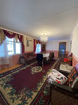 Satılır 5 otaqlı həyət evi 150 m²