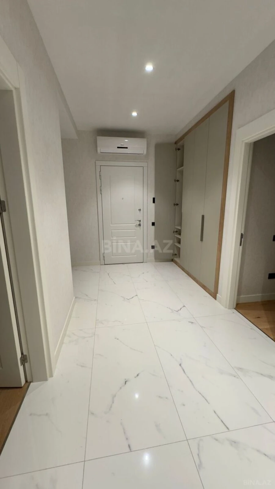 Kirayə verilir 3 otaqlı mənzil 112 m²