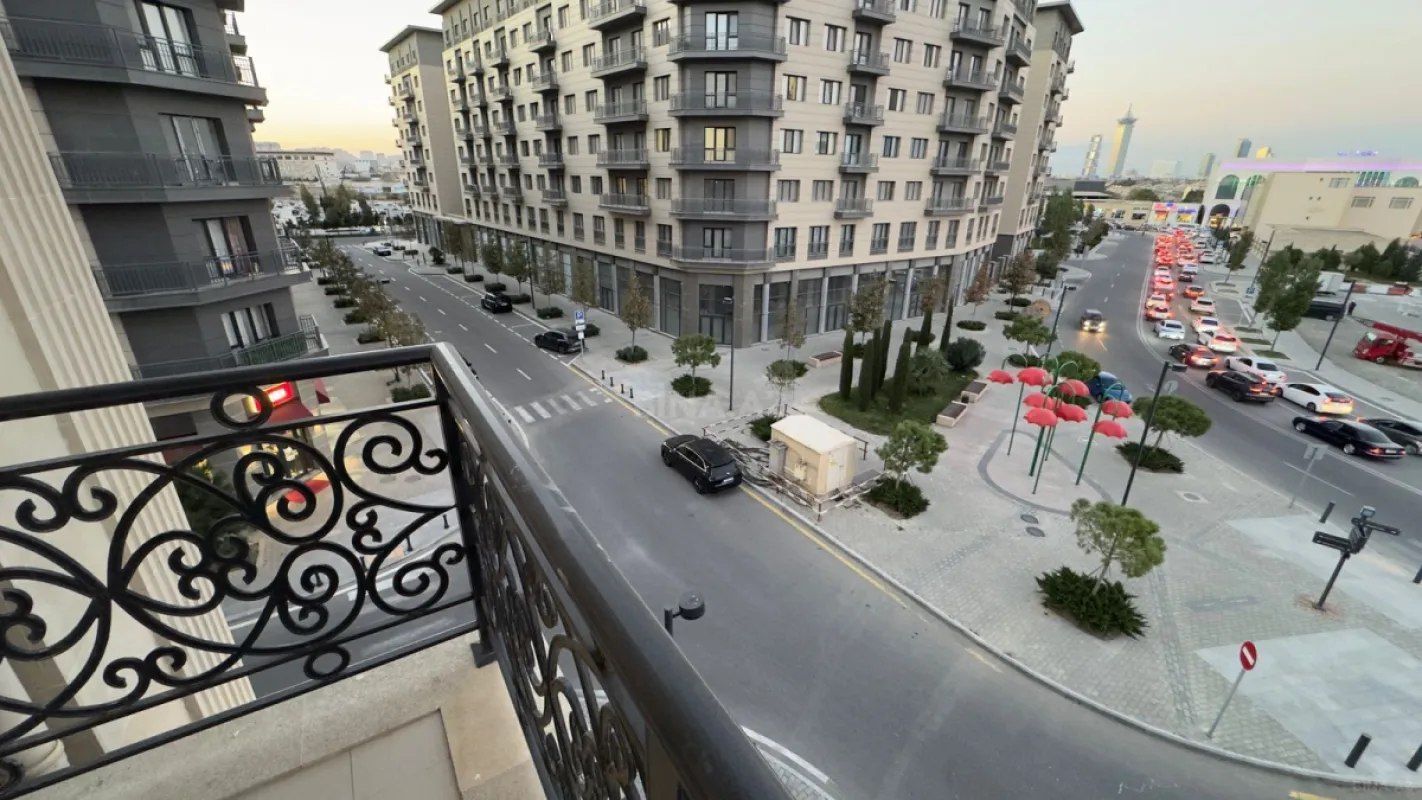 Kirayə verilir 3 otaqlı mənzil 112 m²