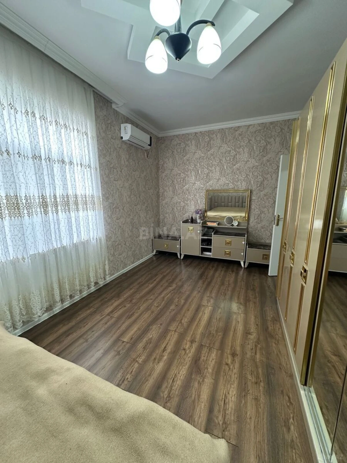 Satılır 4 otaqlı həyət evi 150 m²