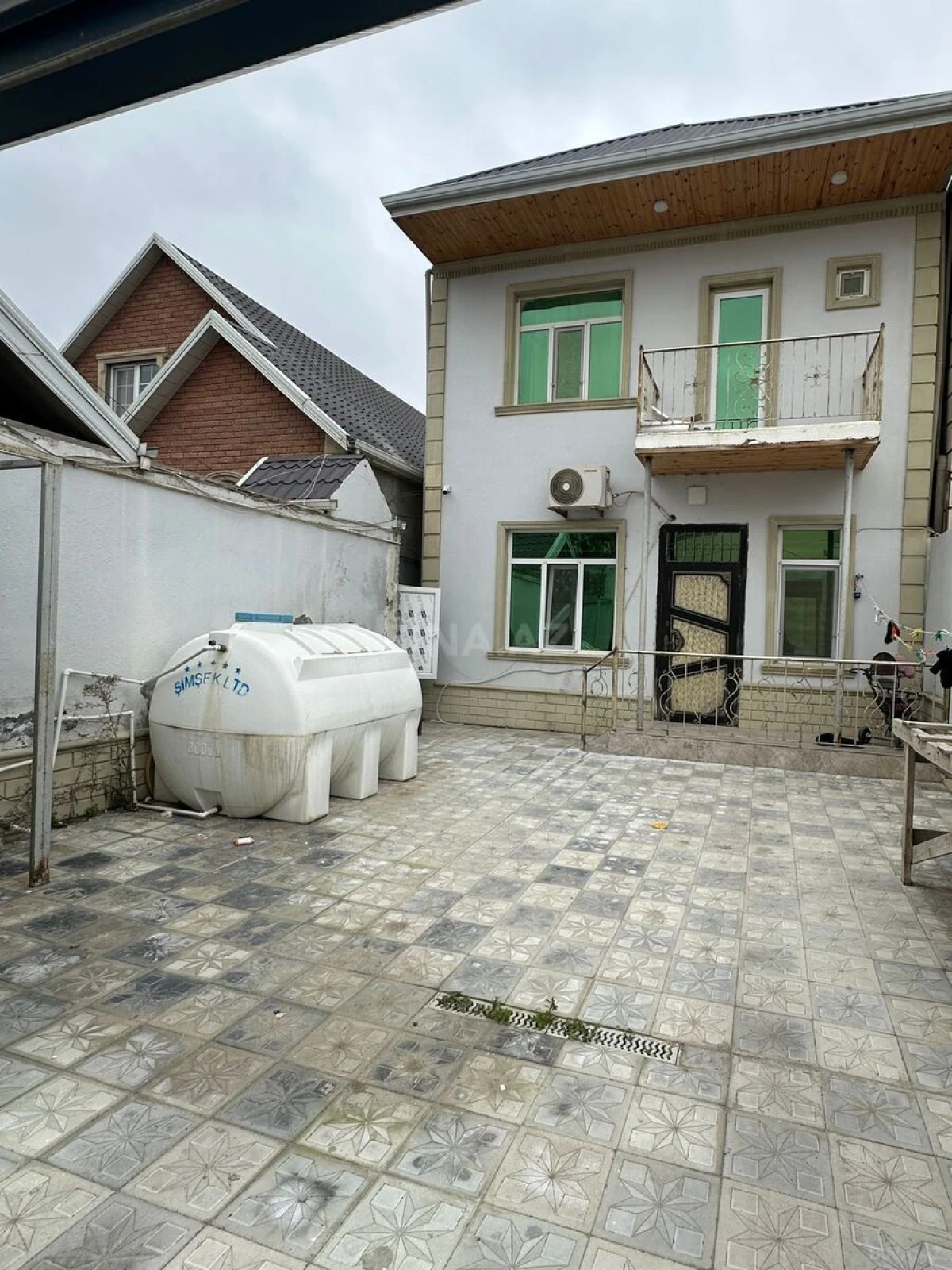 Satılır 4 otaqlı həyət evi 150 m²