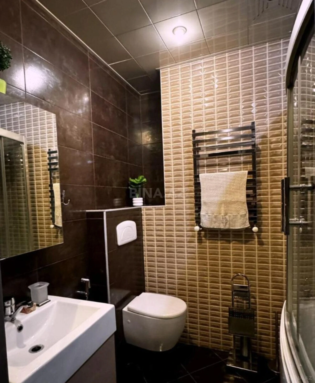 Kirayə verilir 4 otaqlı mənzil 150 m²