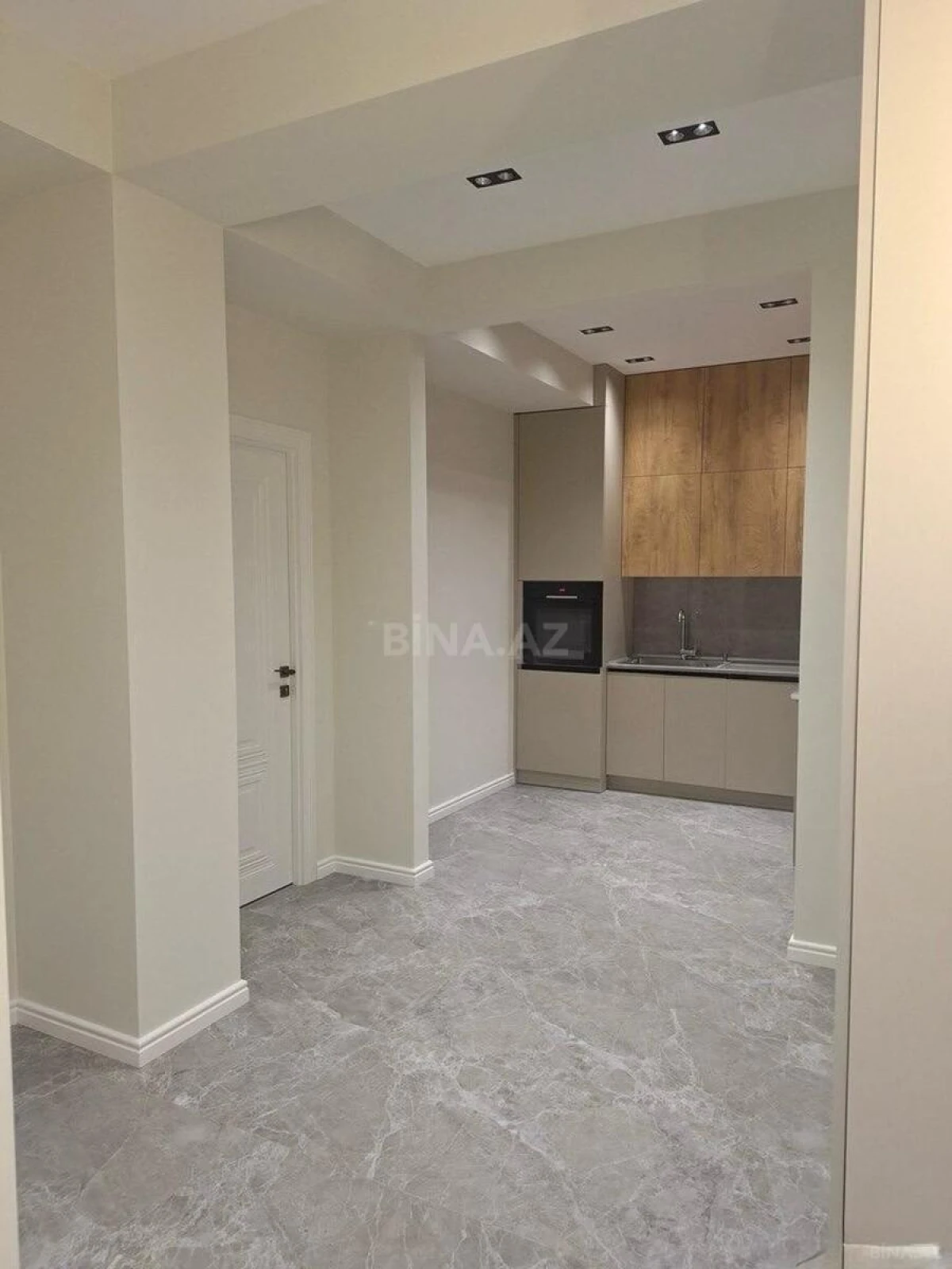 Satılır 2 otaqlı mənzil 80 m²