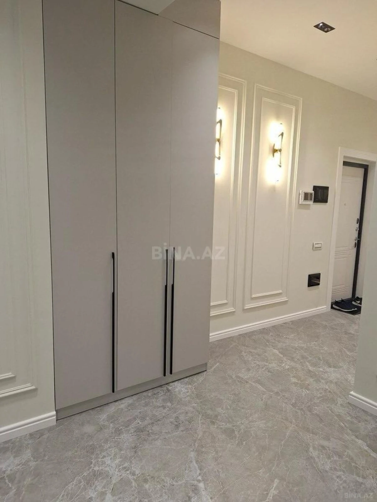 Satılır 2 otaqlı mənzil 80 m²