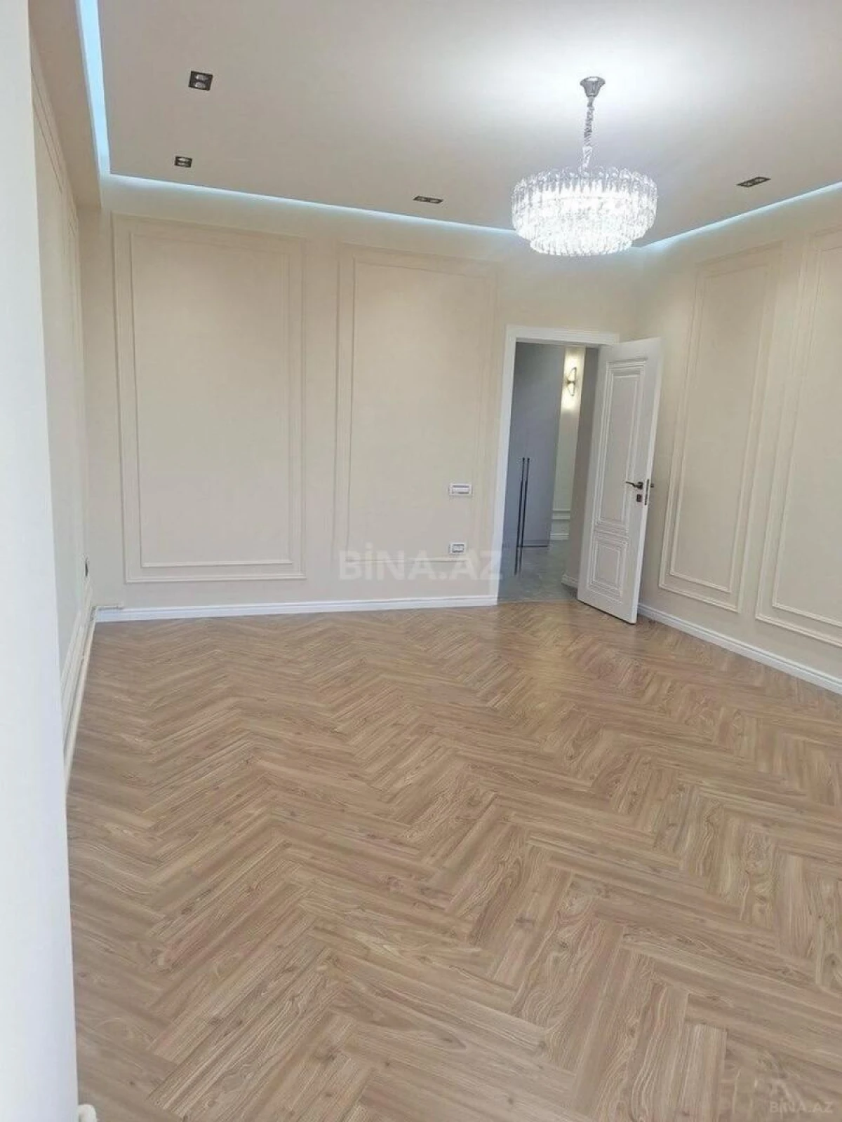 Satılır 2 otaqlı mənzil 80 m²