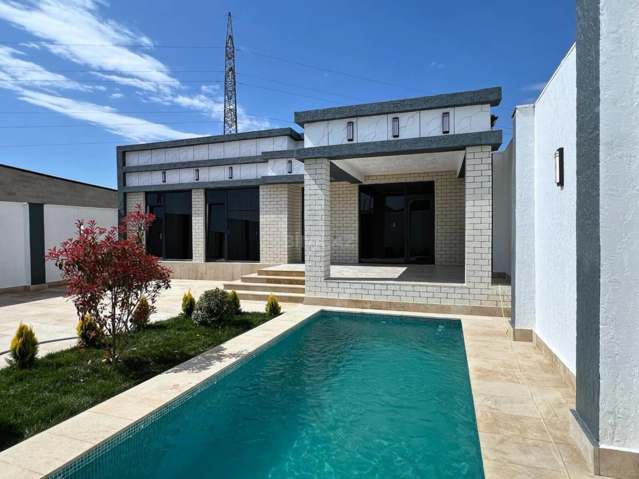 Satılır 4 otaqlı həyət evi 150 m²