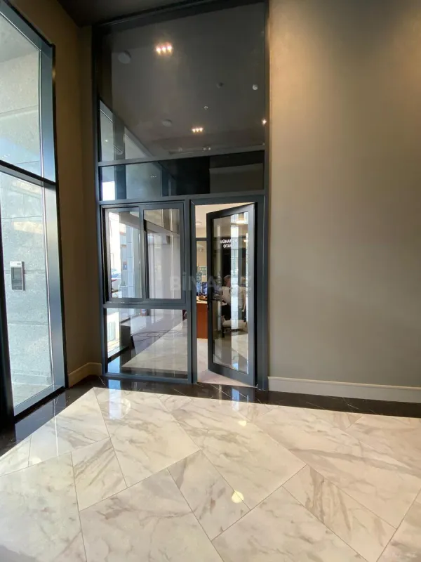 Satılır 4 otaqlı mənzil 194 m²