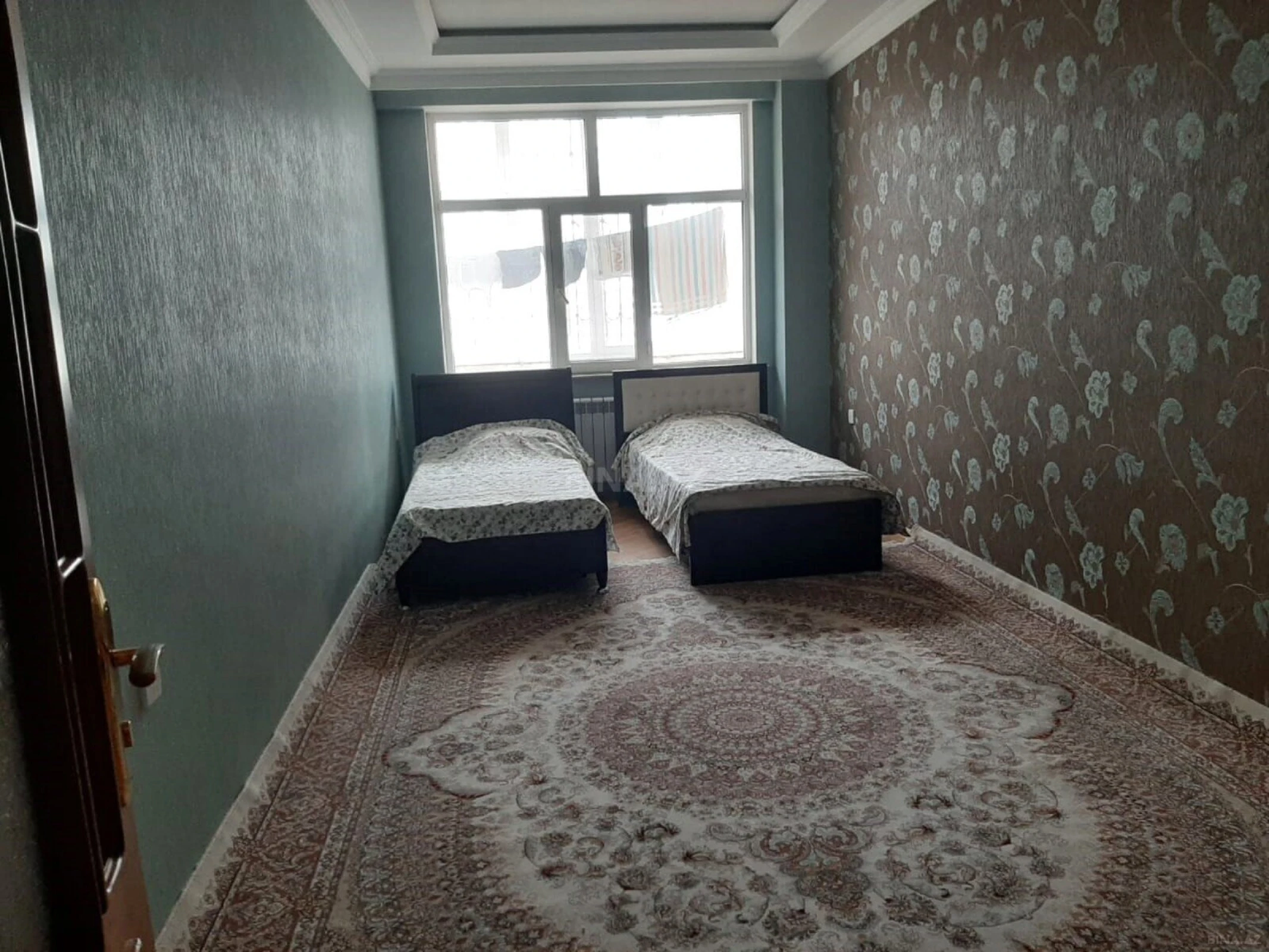 Satılır 4 otaqlı mənzil 150 m²