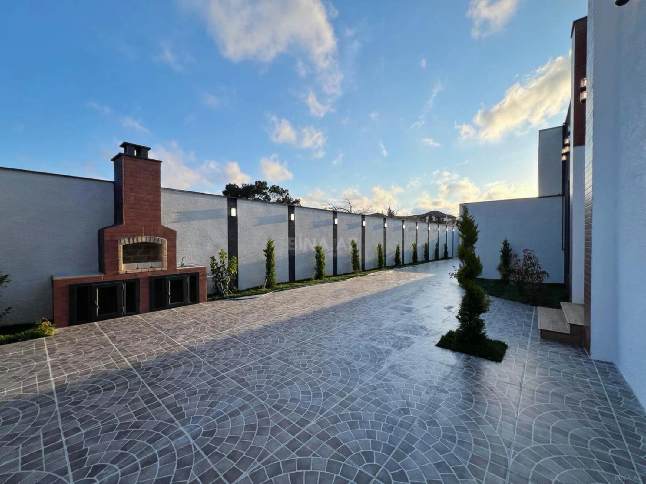 Satılır 4 otaqlı həyət evi 160 m²