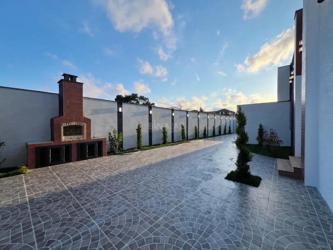Satılır 4 otaqlı həyət evi 160 m²