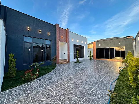 Satılır 4 otaqlı həyət evi 160 m²