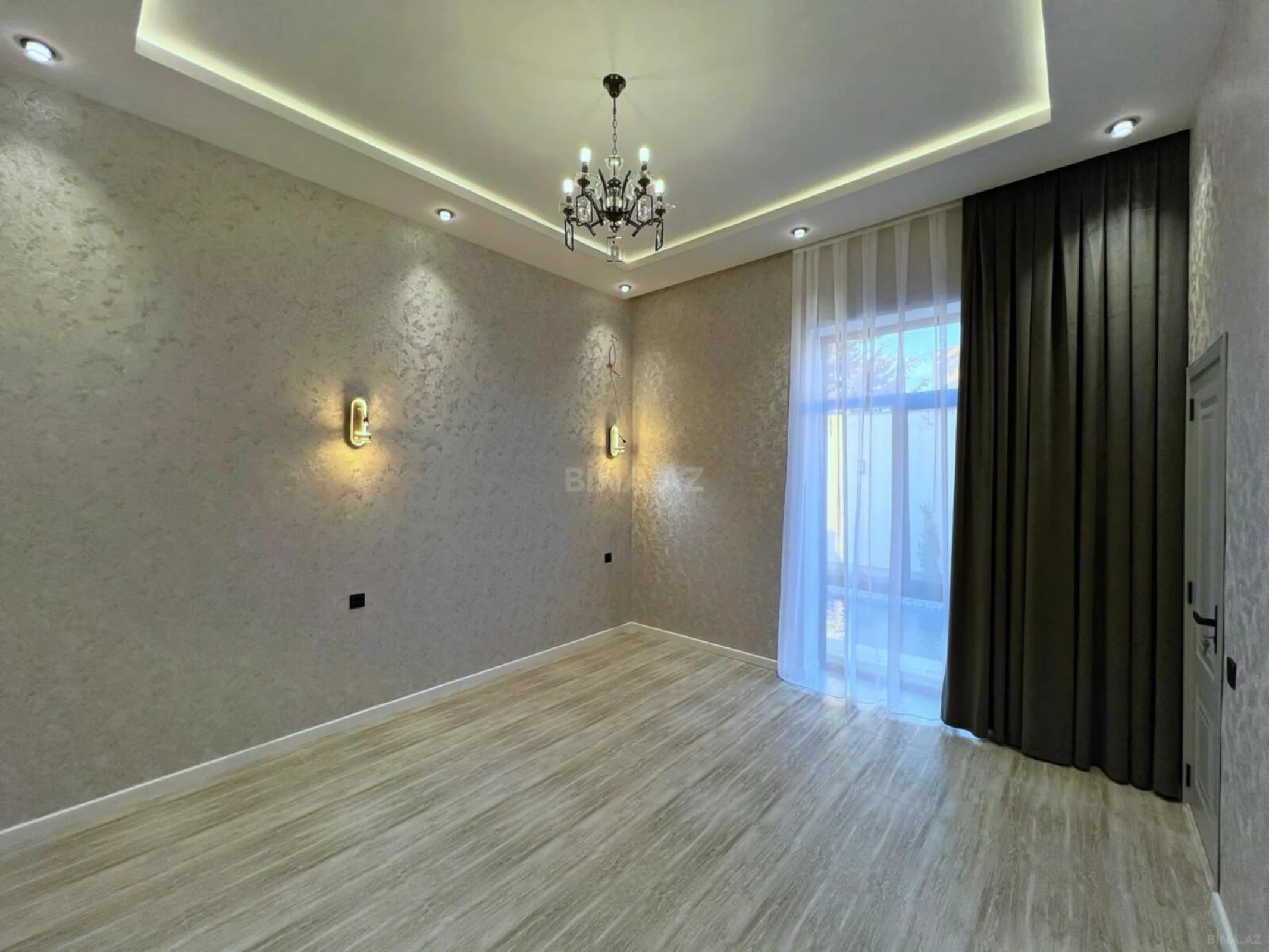 Satılır 4 otaqlı həyət evi 160 m²