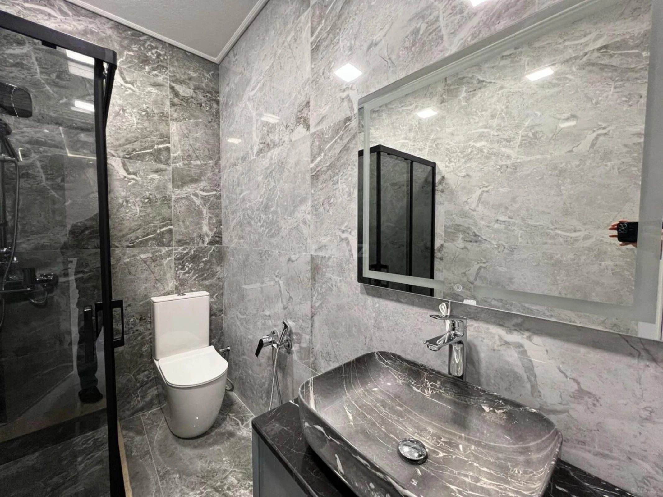 Satılır 4 otaqlı həyət evi 160 m²