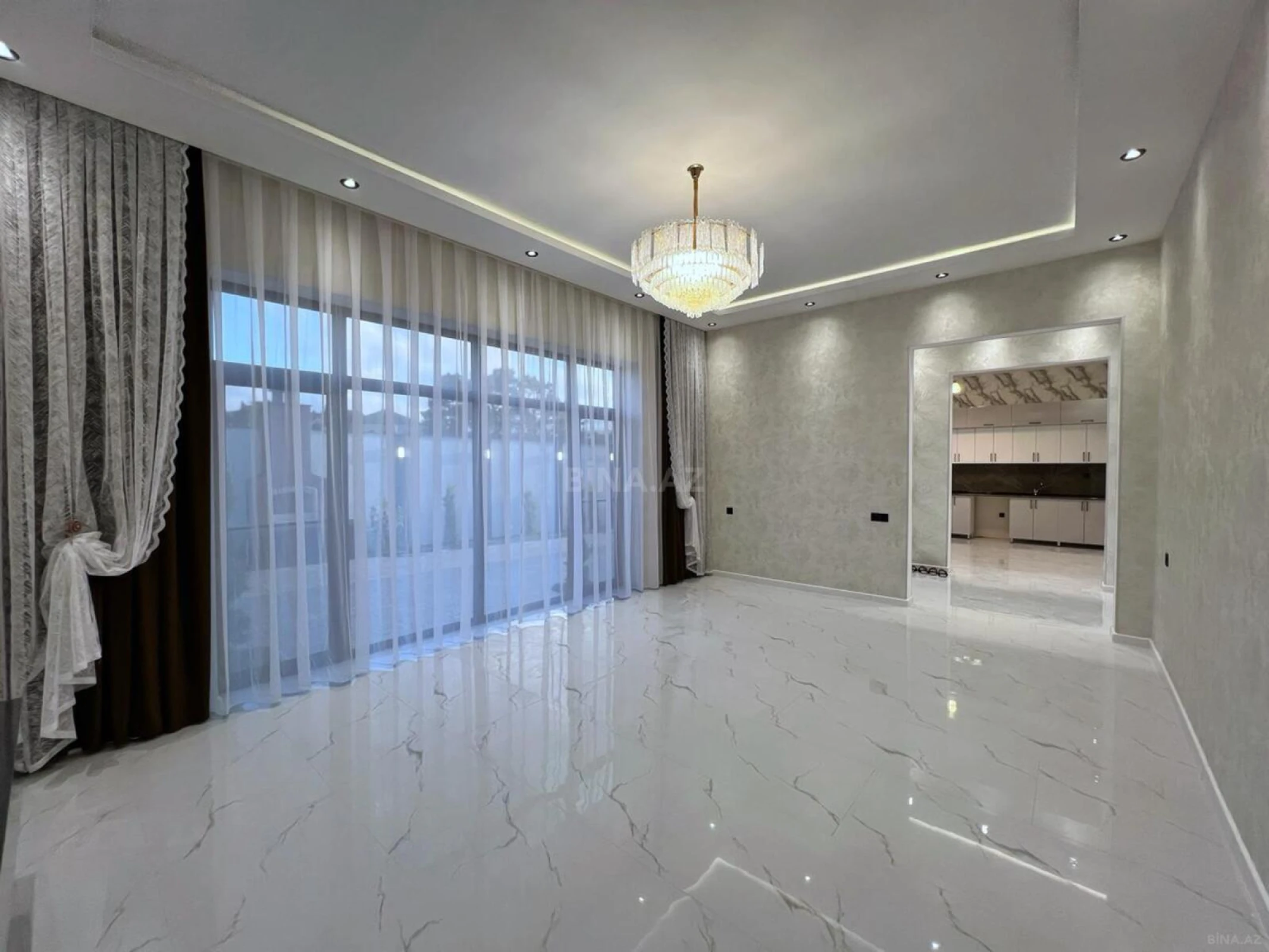 Satılır 4 otaqlı həyət evi 160 m²