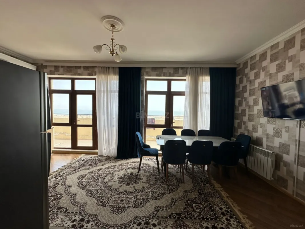 Kirayə verilir 3 otaqlı mənzil 121.5 m²