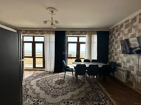Kirayə verilir 3 otaqlı mənzil 121.5 m² — Bakı, Bayıl 3 otaq 121.50 m²