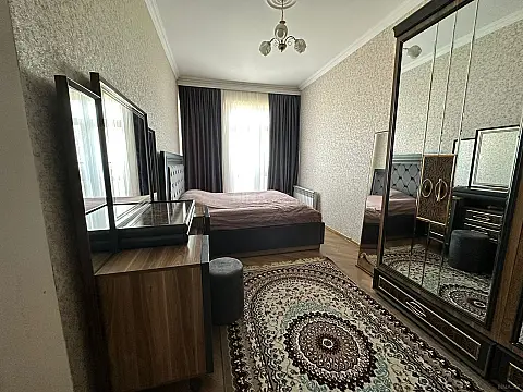 Kirayə verilir 3 otaqlı mənzil 121.5 m²