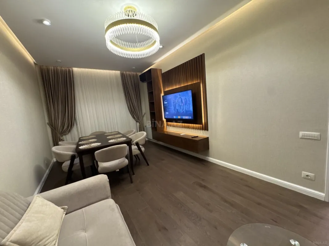 Kirayə verilir 2 otaqlı mənzil 75 m²