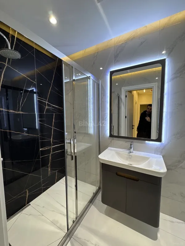 Kirayə verilir 2 otaqlı mənzil 75 m²