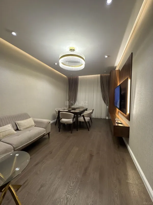 Kirayə verilir 2 otaqlı mənzil 75 m²