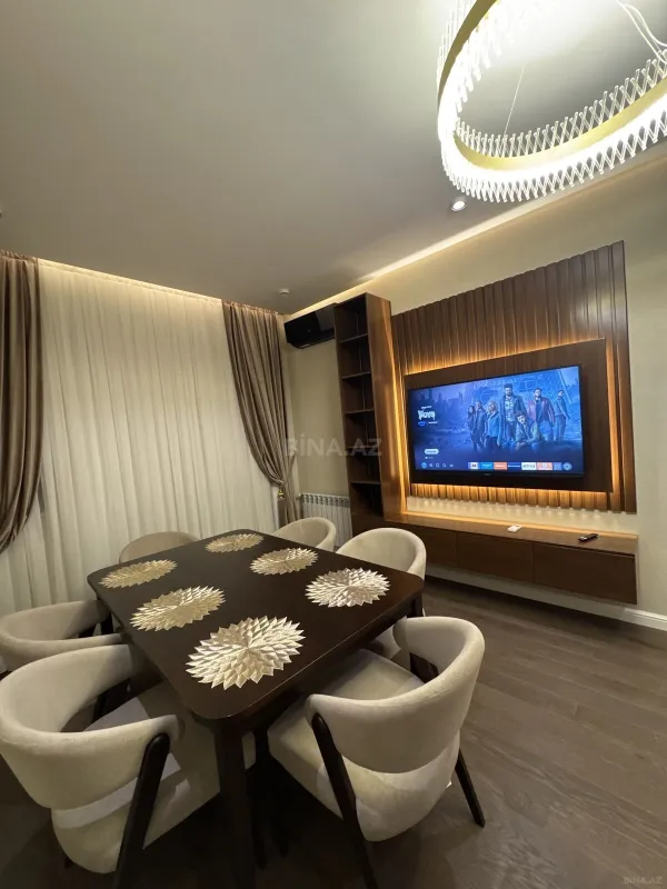 Kirayə verilir 2 otaqlı mənzil 75 m²