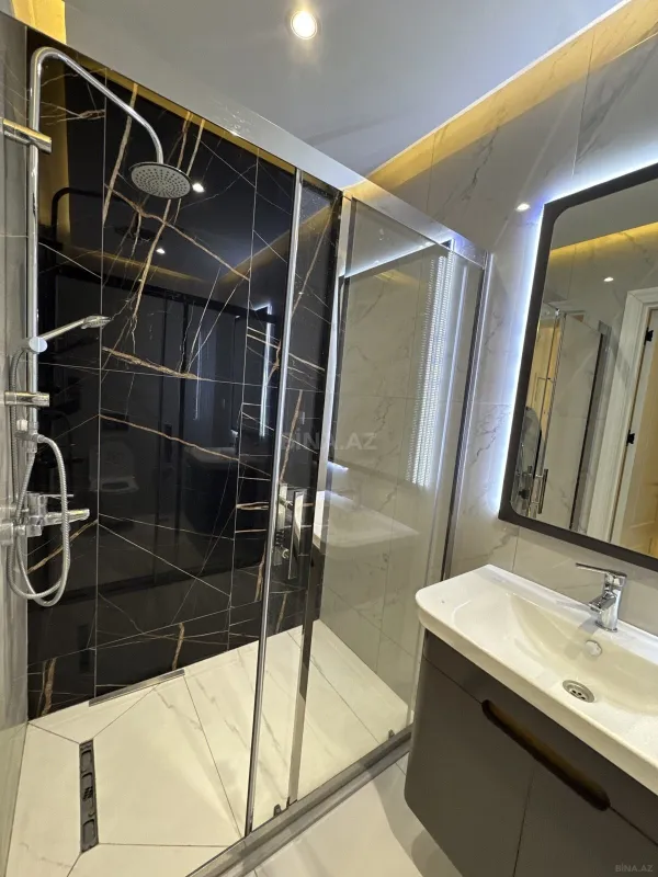 Kirayə verilir 2 otaqlı mənzil 75 m²