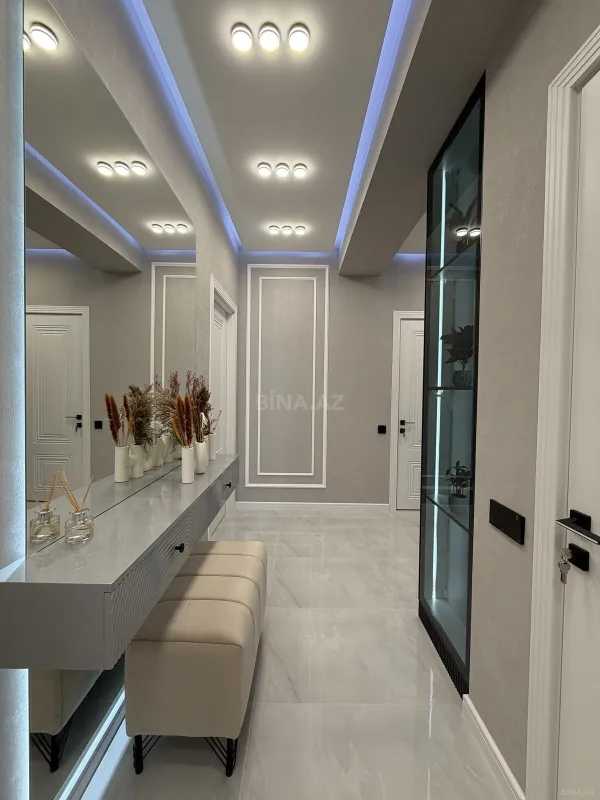 Satılır 3 otaqlı mənzil 105 m²