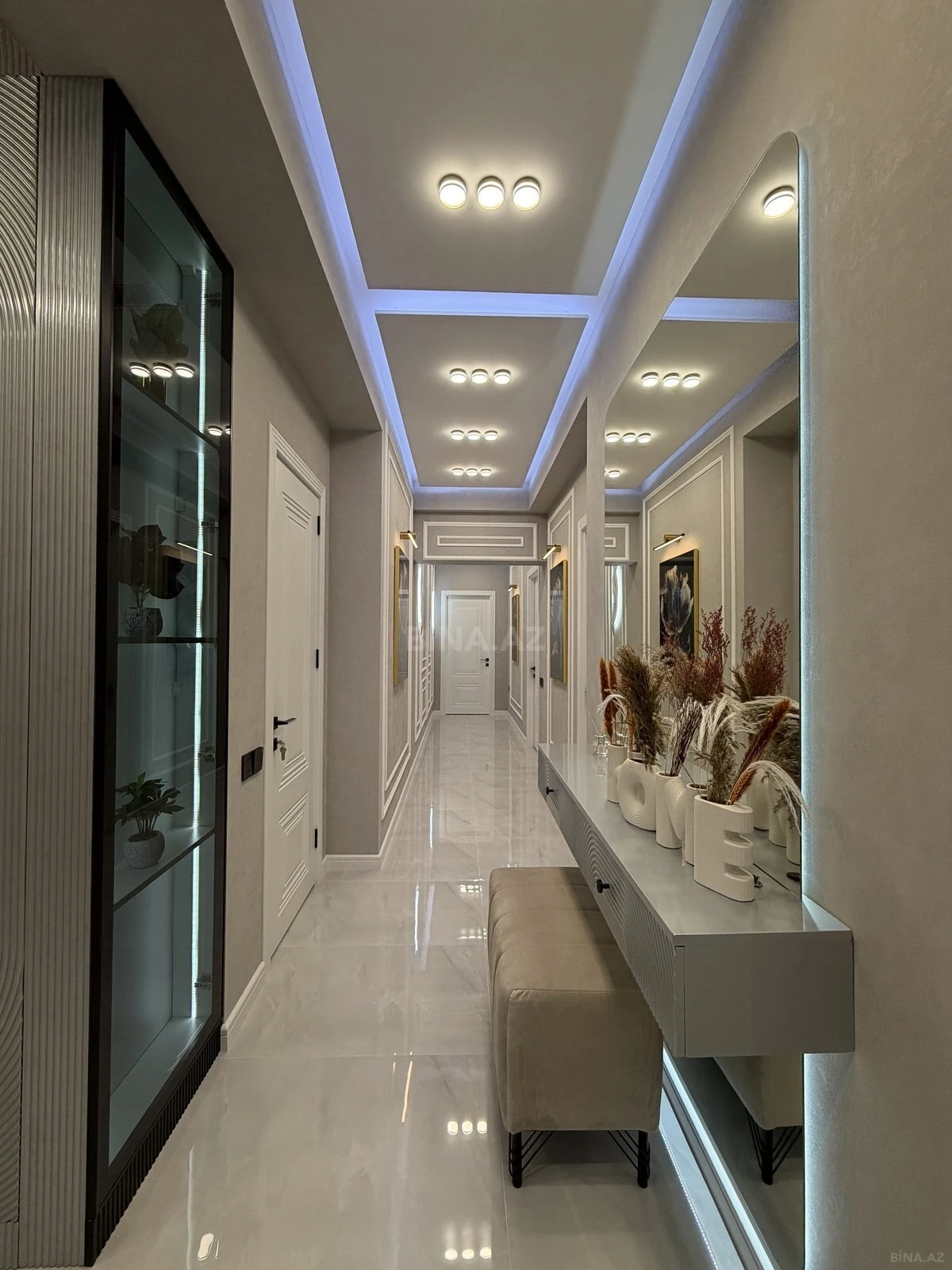 Satılır 3 otaqlı mənzil 105 m²