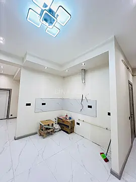 Satılır 2 otaqlı mənzil 75 m²