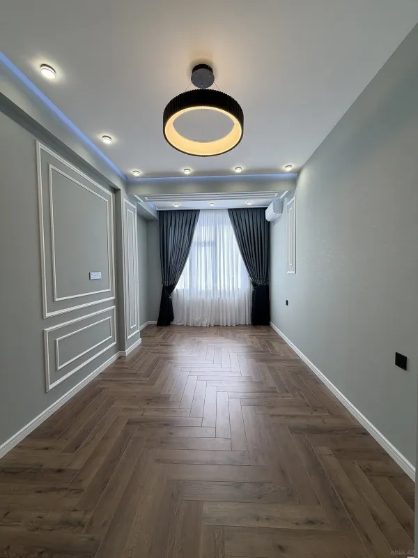 Satılır 3 otaqlı mənzil 105 m²