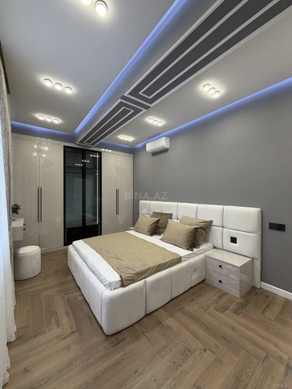 Satılır 3 otaqlı mənzil 105 m²
