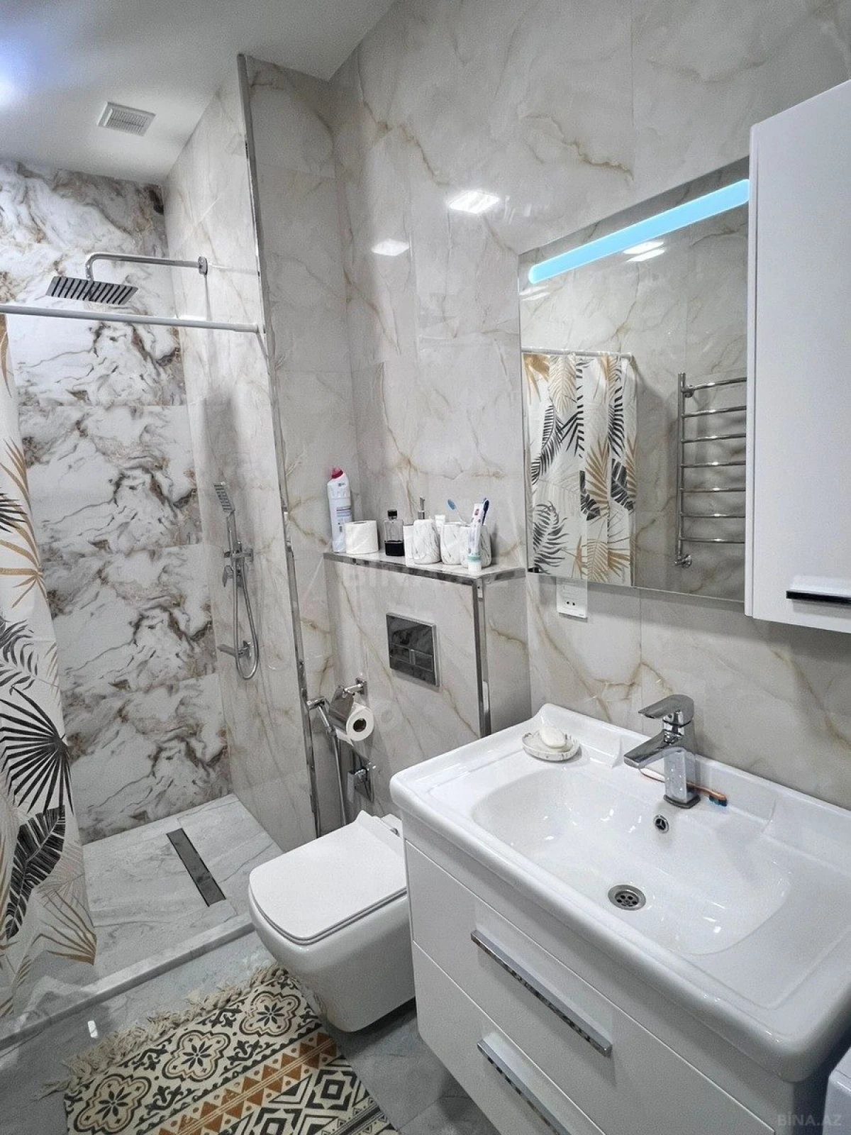 Satılır 2 otaqlı mənzil 70 m²