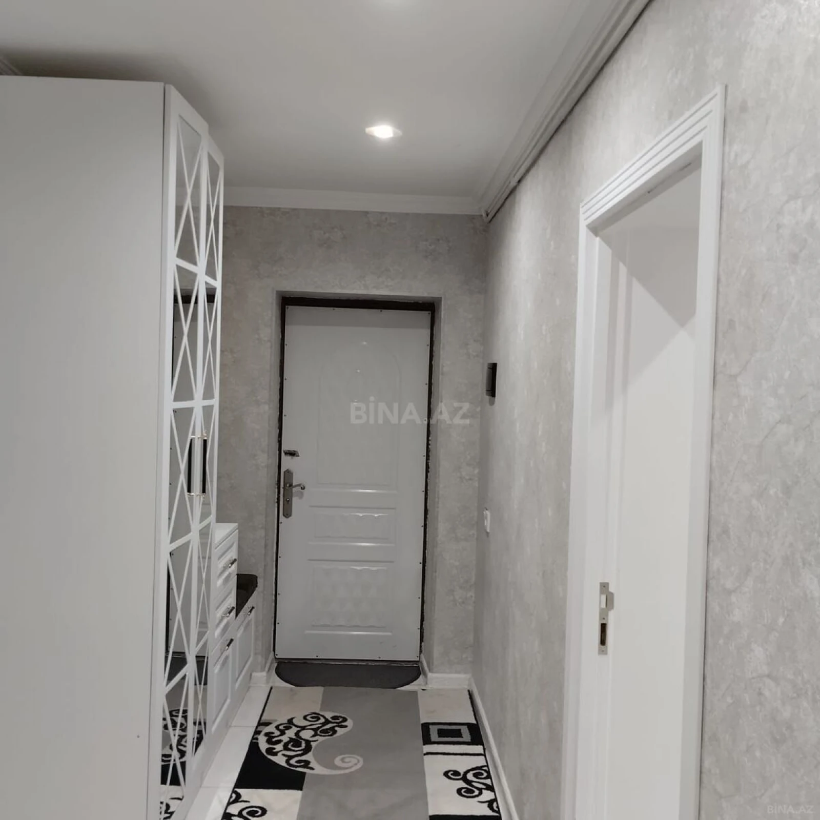 Satılır 4 otaqlı mənzil 85 m²