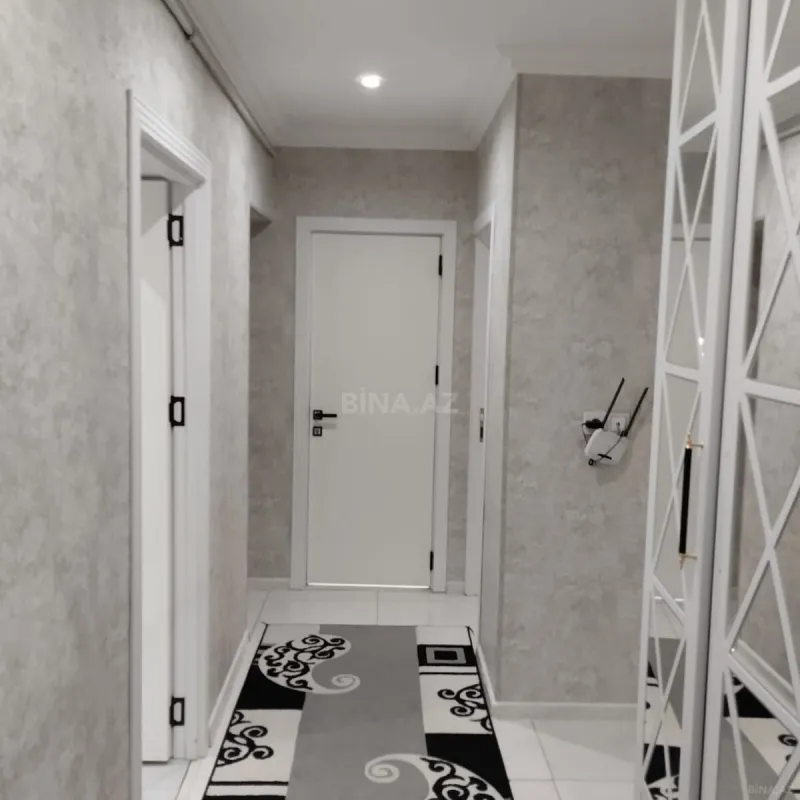 Satılır 4 otaqlı mənzil 85 m²